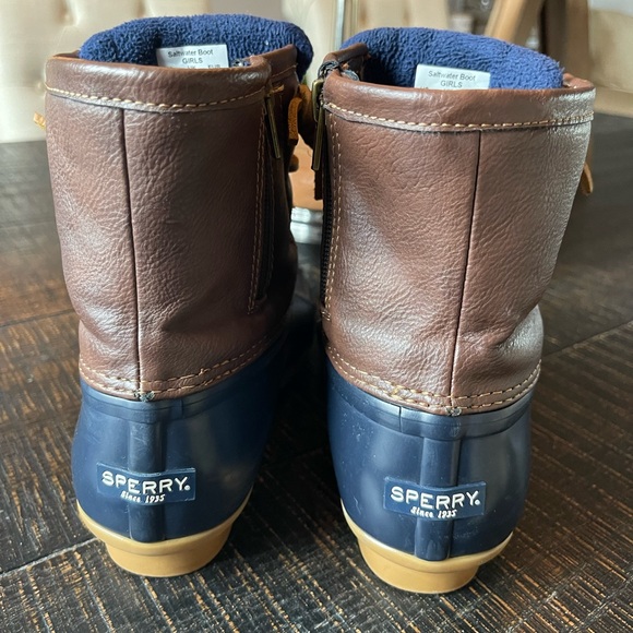 SOLD- Sperry Duckboot - Picture 5 of 7